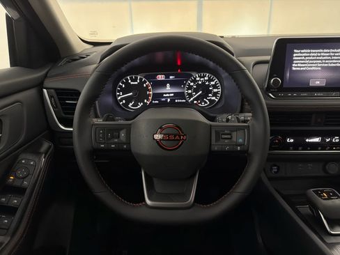 New 2026 Nissan Rogue SV AWD/4WD image 17