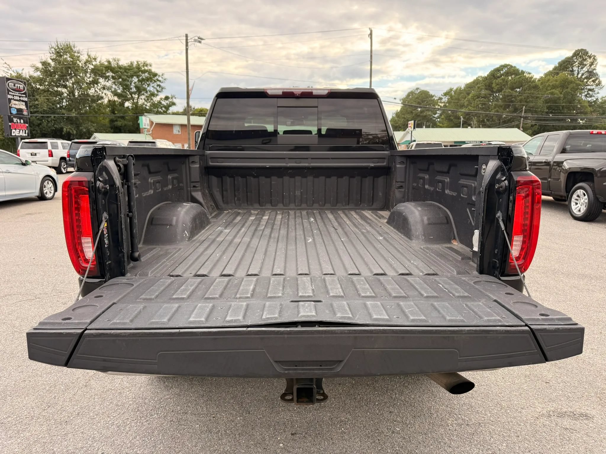 Used 2022 GMC Sierra 2500 SLT w/ SLT Convenience Package AWD/4WD image 11
