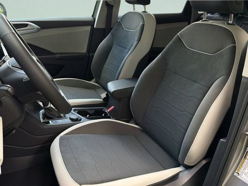New 2026 Volkswagen Taos SE AWD/4WD image 29