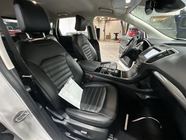 Certified 2020 Ford Edge SEL w/ Convenience Package FWD image 32