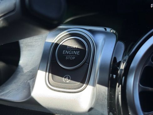 Used 2021 Mercedes-Benz GLB 250 image 41