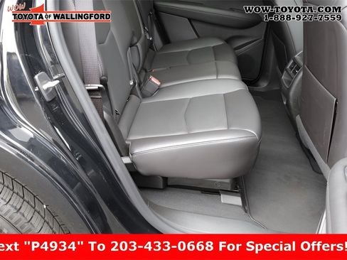 Used 2023 Cadillac XT5 Premium Luxury image 19