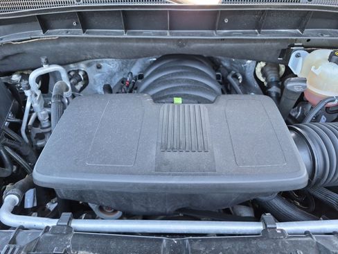 Used 2025 GMC Sierra 1500 SLT AWD/4WD image 36