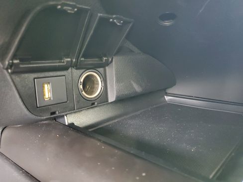 Used 2024 Toyota Camry SE FWD image 28
