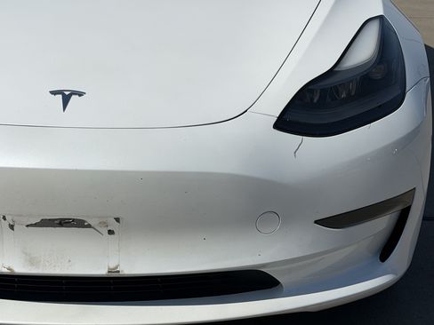 Used 2023 Tesla Model 3 Standard Range RWD image 9