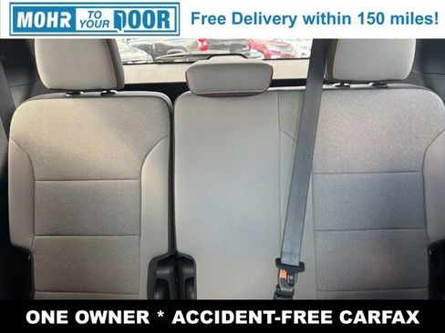 Used 2025 Chevrolet Traverse LT image 36