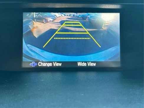 Used 2015 Honda CR-V LX image 18