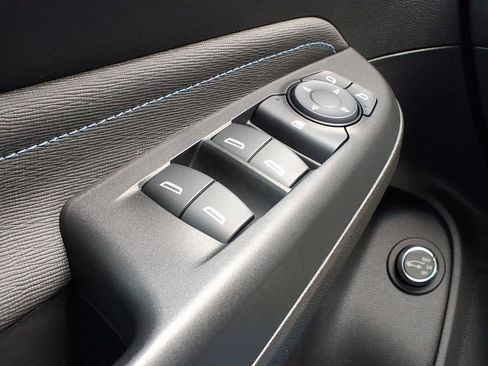 Used 2025 Buick Envista Sport Touring w/ Convenience I Package FWD image 21