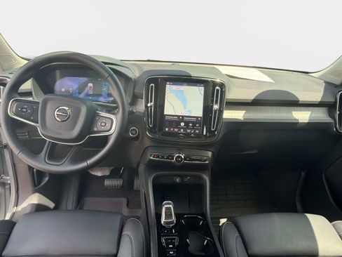 Used 2026 Volvo XC40 B5 Plus AWD/4WD image 15