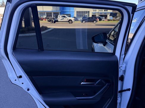 Used 2025 MAZDA CX-50 AWD 2.5 S w/ Accent Package image 11