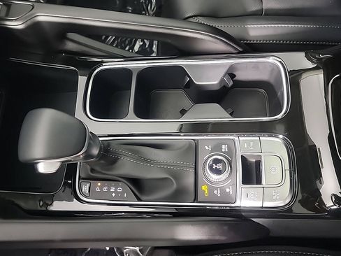 Used 2025 Kia Telluride S AWD/4WD image 36