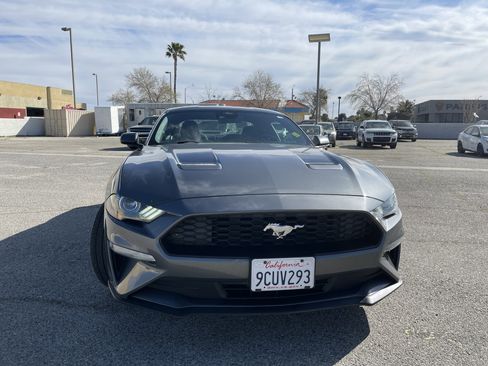 Used 2022 Ford Mustang Coupe image 7