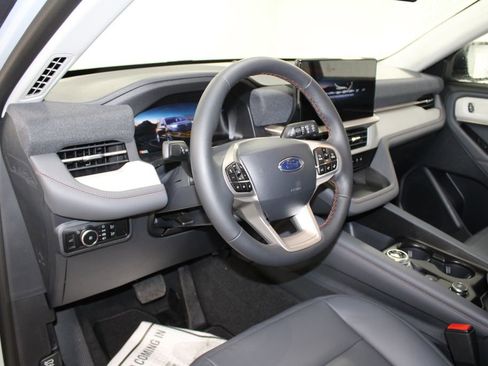 New 2026 Ford Explorer Active w/ Active Comfort Package image 22