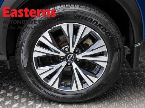 Used 2022 Nissan Rogue SV AWD/4WD image 8