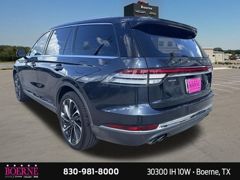 Used 2022 Lincoln Aviator Reserve w/ Equipment Group 201A AWD/4WD image 9