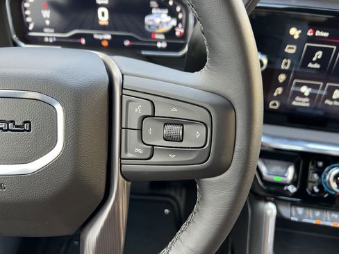 Used 2025 GMC Sierra 3500 Denali Ultimate image 29