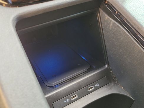 Used 2022 Volkswagen ID.4 Pro S image 26