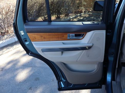 Used 2010 Land Rover Range Rover Sport Supercharged image 24