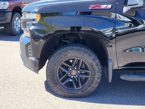 Used 2019 Chevrolet Silverado 1500 LT Trail Boss AWD/4WD image 8