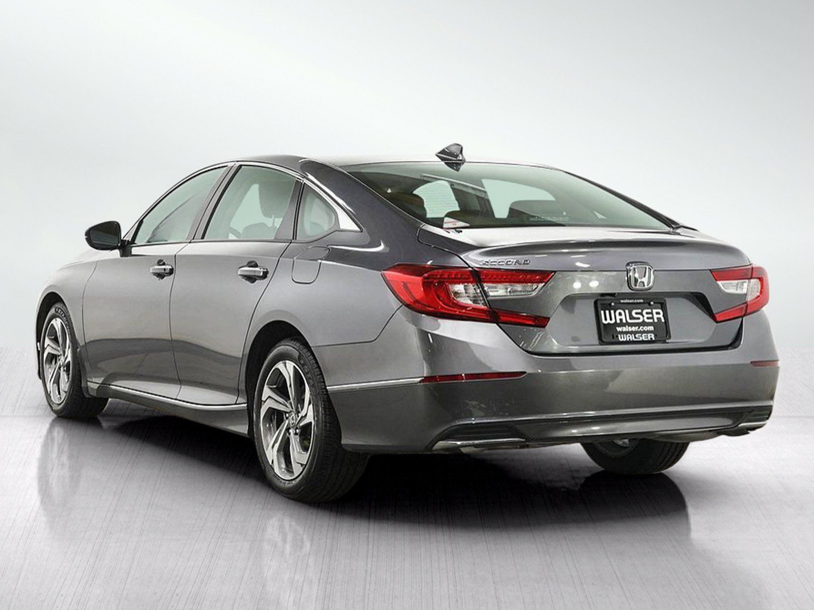 Used 2019 Honda Accord EX-L image 3