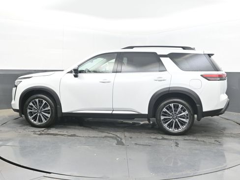 New 2026 Nissan Pathfinder Platinum AWD/4WD image 5