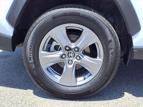 Certified 2025 Toyota RAV4 XLE AWD/4WD image 7