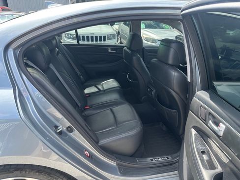 Used 2014 Hyundai Genesis 5.0 R-Spec image 14
