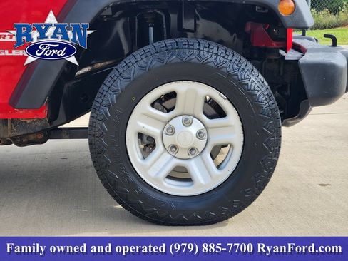 Used 2012 Jeep Wrangler Sport AWD/4WD image 7