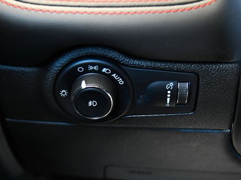 Used 2023 Dodge Durango R/T AWD/4WD image 36