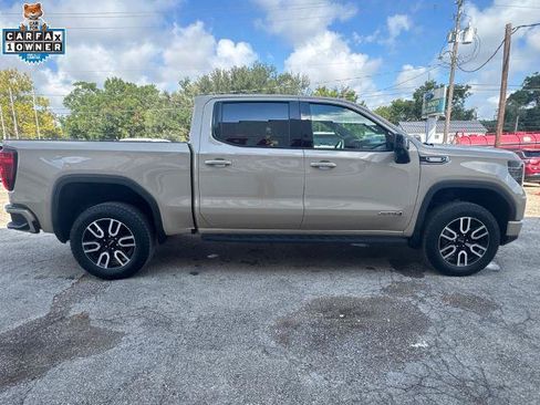 Used 2022 GMC Sierra 1500 AT4 w/ AT4 Preferred Package AWD/4WD image 7