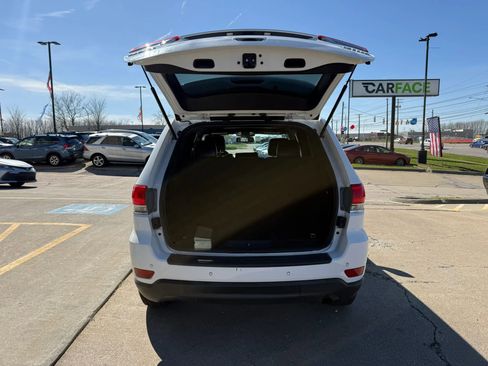 Used 2016 Jeep Grand Cherokee Laredo w/ Quick Order Package 23E image 13