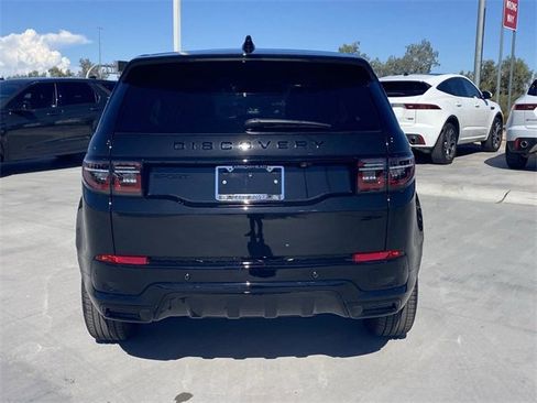 Used 2025 Land Rover Discovery Sport Dynamic SE image 16