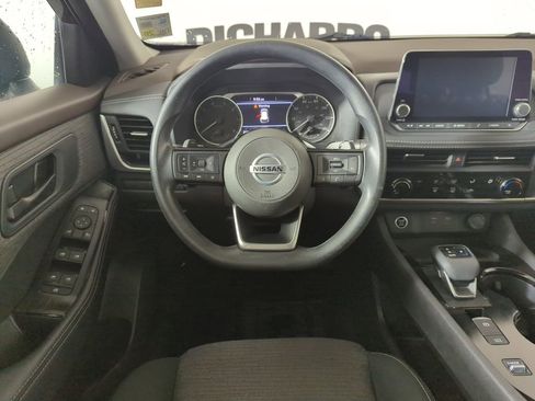 Used 2021 Nissan Rogue S image 11