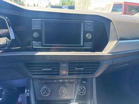 Used 2023 Volkswagen Jetta Sport FWD image 16