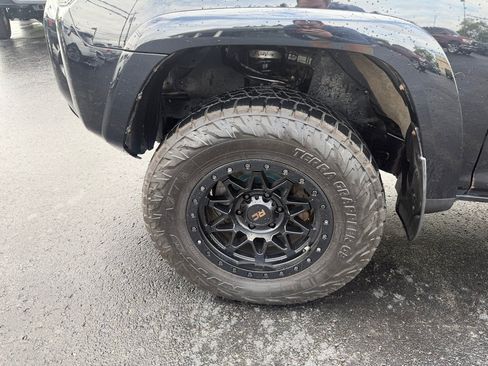 Used 2018 Toyota 4Runner SR5 Premium AWD/4WD image 9