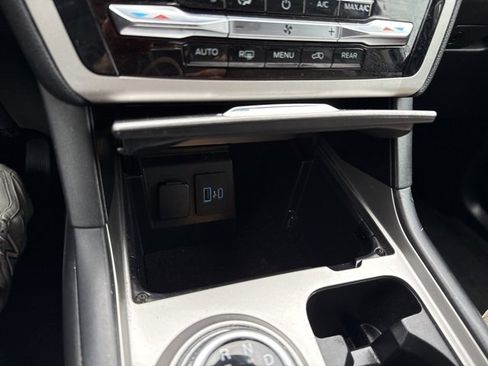 Used 2021 Ford Explorer 2WD image 29