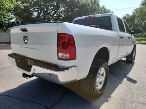 Used 2017 RAM 2500 Tradesman w/ Chrome Appearance Group AWD/4WD image 9