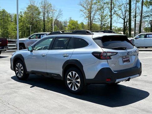 Used 2025 Subaru Outback Limited w/ Popular Package #2 AWD/4WD image 27