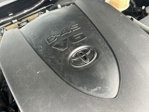 Used 2016 Toyota Tacoma TRD Sport w/ Towing Package image 30