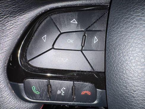 Used 2022 Jeep Renegade Latitude w/ Sun/Sound Group image 22