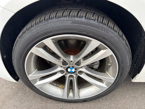 Used 2017 BMW 330i xDrive Sedan AWD/4WD image 29
