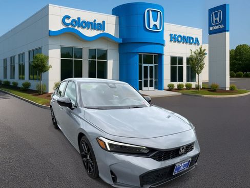 Used 2025 Honda Civic Sport image 8