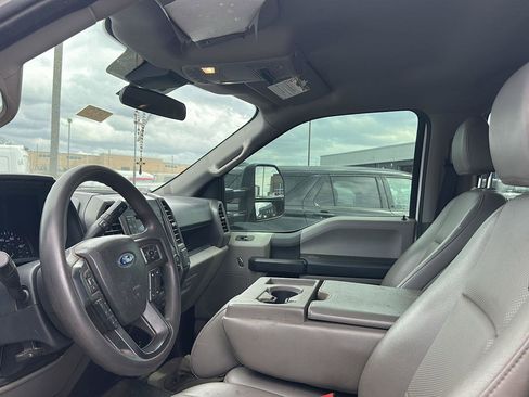 Used 2022 Ford F450 XL w/ Power Equipment Group image 2