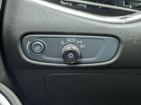Used 2025 Chevrolet Malibu LT FWD image 13
