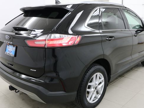 Used 2023 Ford Edge SEL w/ Convenience Package image 8