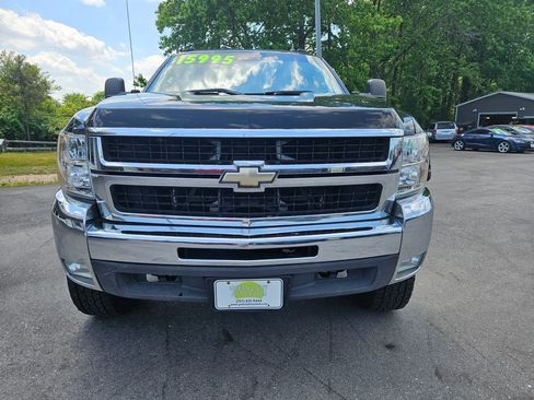 Used 2008 Chevrolet Silverado 2500 LT w/ 1LT Convenience Package AWD/4WD image 2