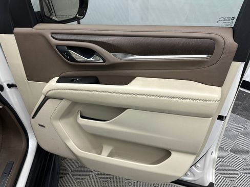 Used 2021 GMC Yukon XL Denali RWD image 15