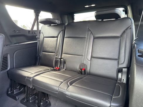 Used 2024 GMC Yukon XL Denali AWD/4WD image 22