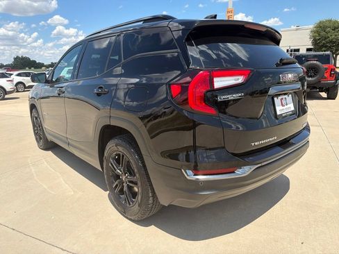 Used 2022 GMC Terrain AT4 w/ Infotainment Package II AWD/4WD image 3
