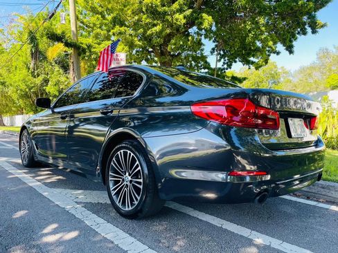 Used 2019 BMW 530i w/ Convenience Package image 3